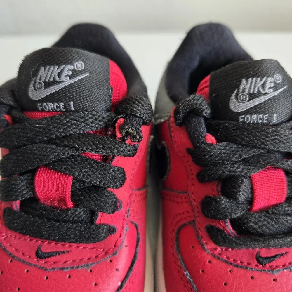 Nike Air Force 1 Size 3.5C Toddler Red Black Grey Retro AF1 Low Top‎ TD Shoes
